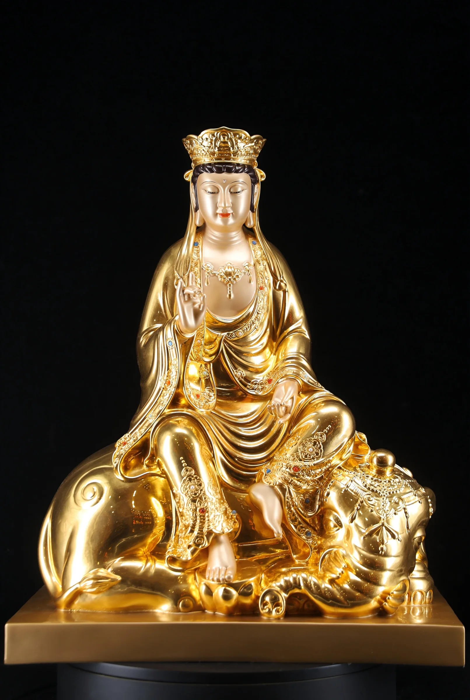 Samantabhadra — Round Halo — Front view